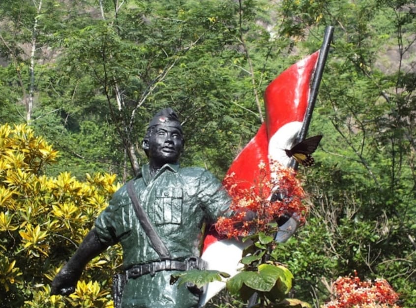 MONUMEN GEMPOL NGADEUPA